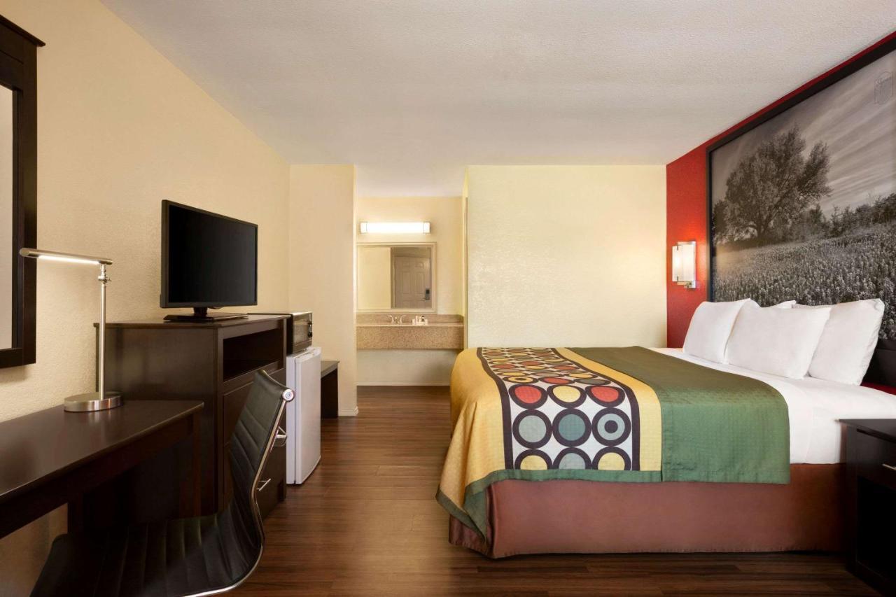 Super 8 By Wyndham Corsicana Exterior foto